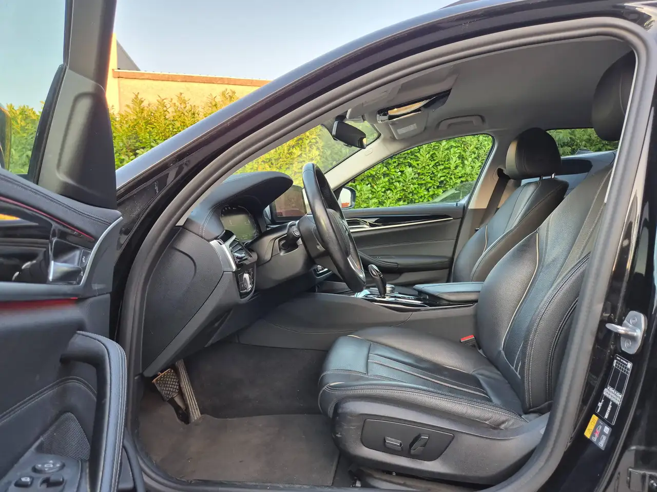 2022 BMW 520 eA Touring / LUXURY LINE / PHEV HYBRID / 2022 !, photograph 8