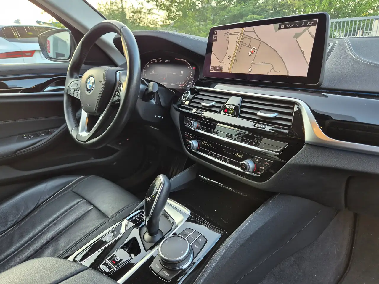 2022 BMW 520 eA Touring / LUXURY LINE / PHEV HYBRID / 2022 !, photograph 10