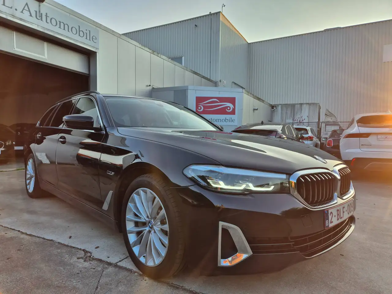 2022 BMW 520 eA Touring / LUXURY LINE / PHEV HYBRID / 2022 !, photograph 2