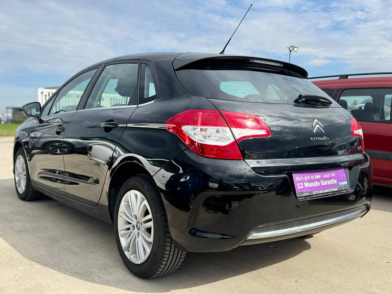 2012 Citroen C4 Tendance, photograph 5
