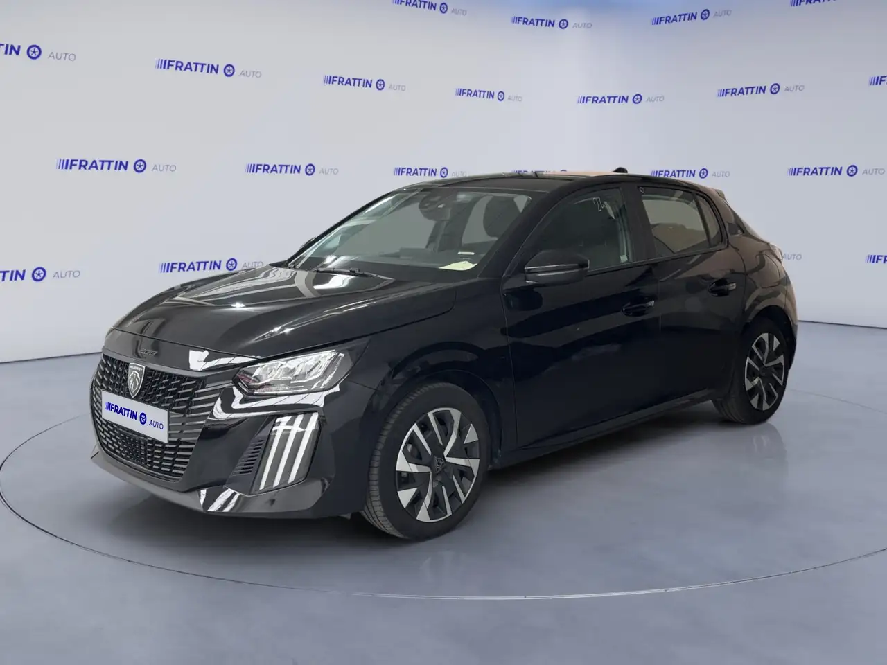 Peugeot 208 PureTech 100 Stop&Start 5 porte Active — photo 1 of 15