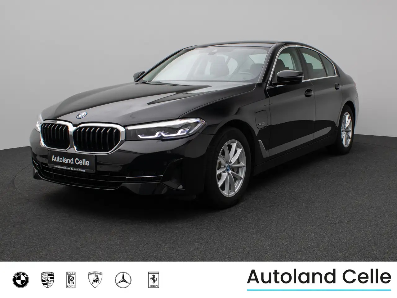 BMW 520 Kamera DAB Sport Klima-4Zonen Alarm ParkAss — photo 1 of 40