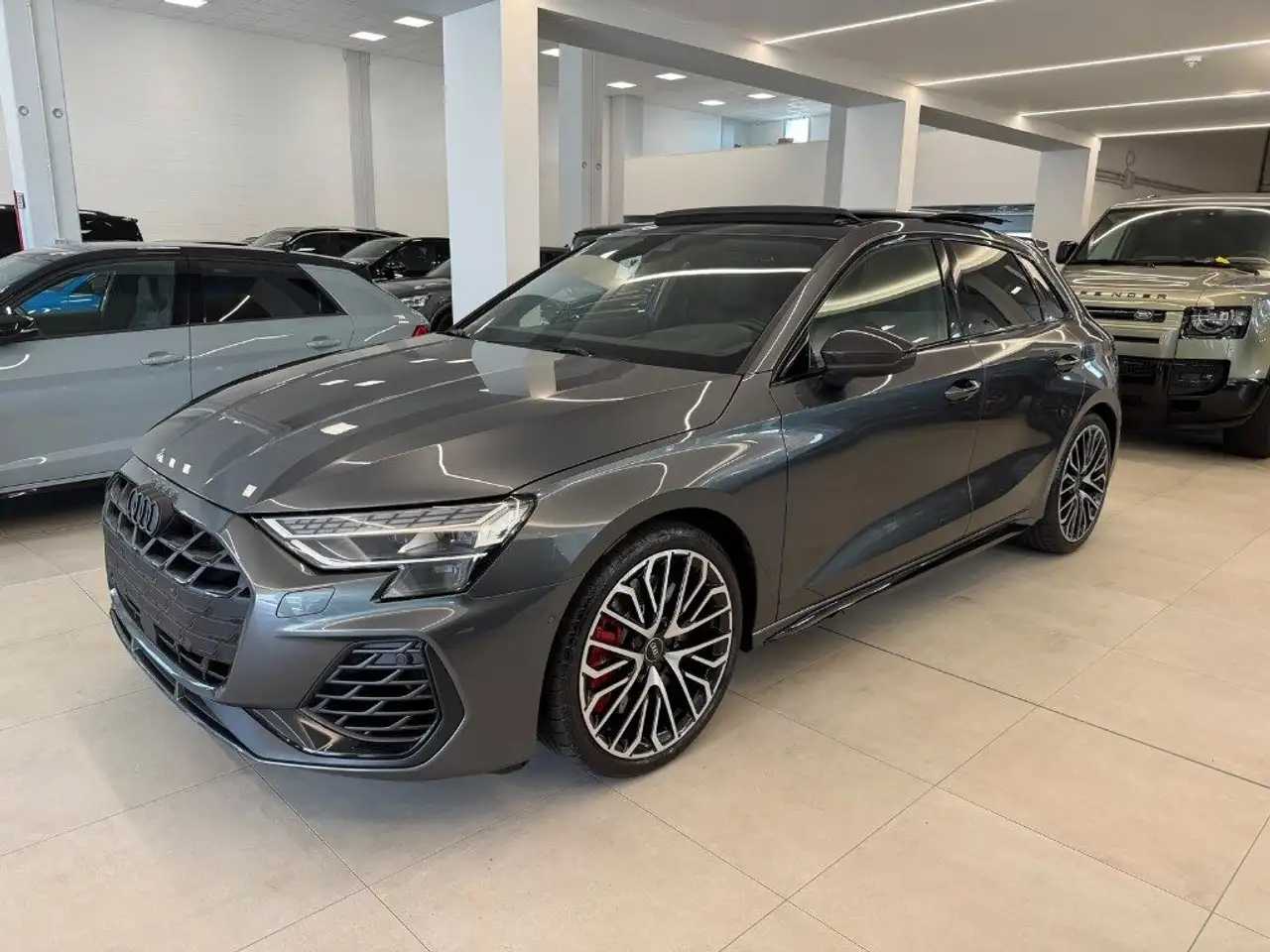 Audi S3 SPB TFSI quattro S tronic — photo 1 of 15