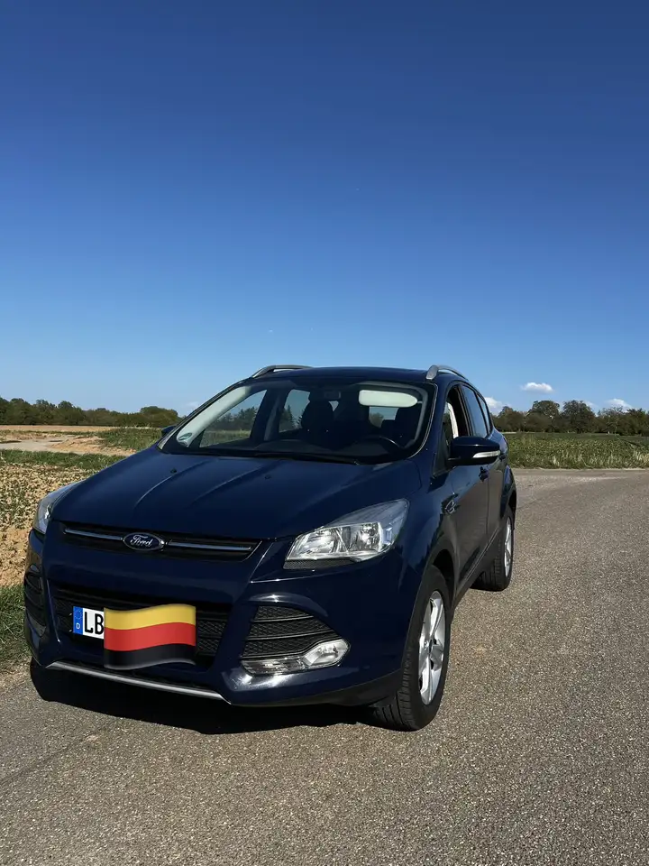 Ford Kuga 1.5 EcoBoost 2x4 Trend — photo 1 of 11