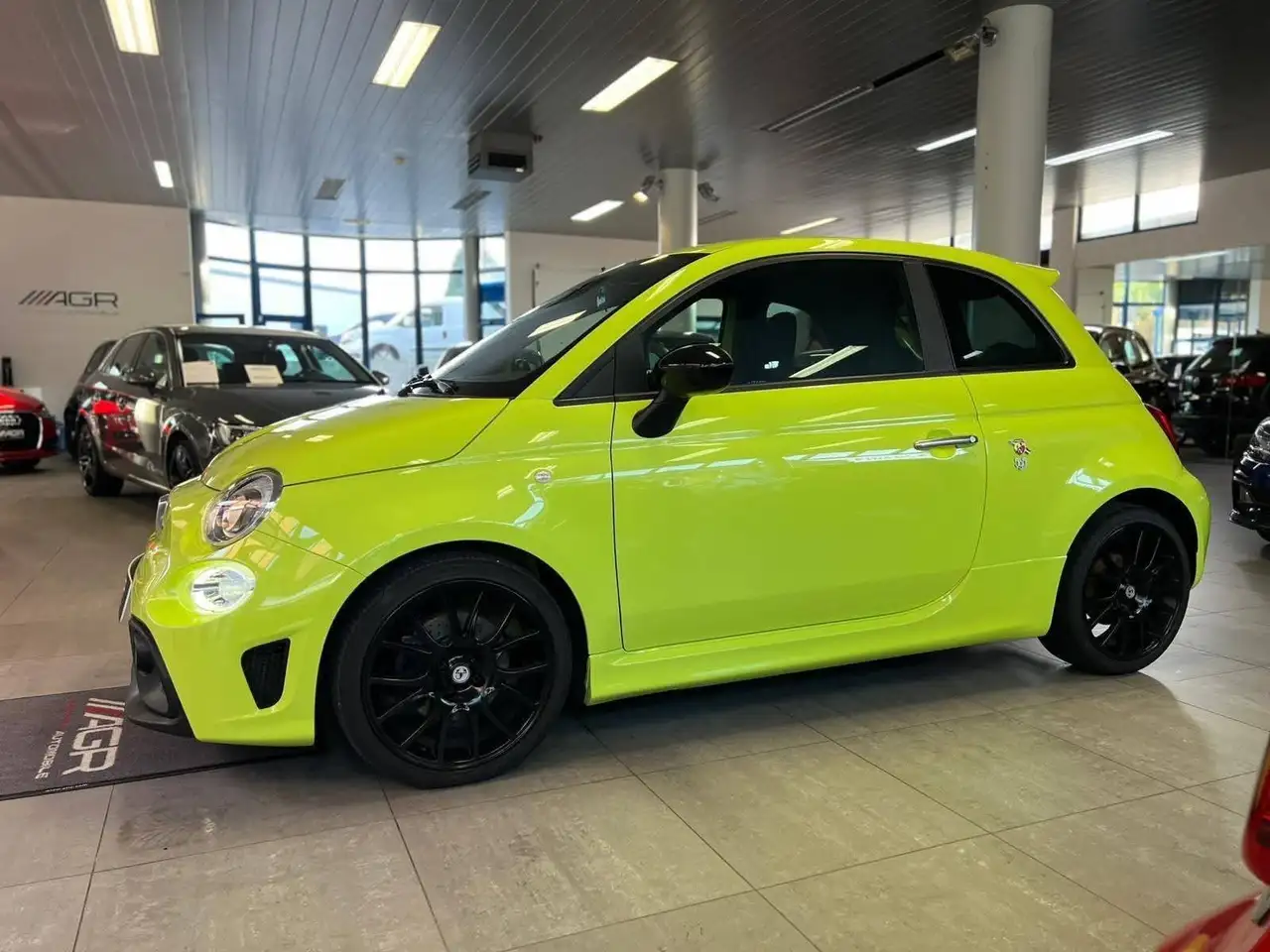 Fiat 595 Abarth SIEGES BAQUETS SABELT TOP ETAT — photo 1 of 15