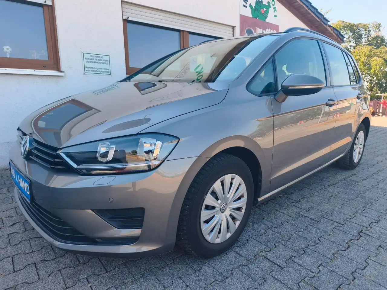 Volkswagen Golf Sportsvan VII, 110PS, 1Hand, PDC, TÜV NEU — photo 1 of 40