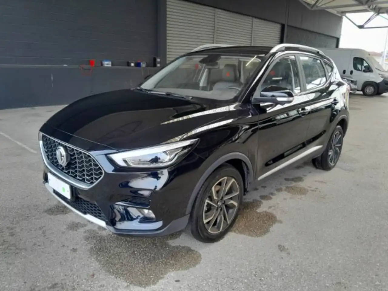 MG ZS 1.5 Luxury — photo 1 of 10