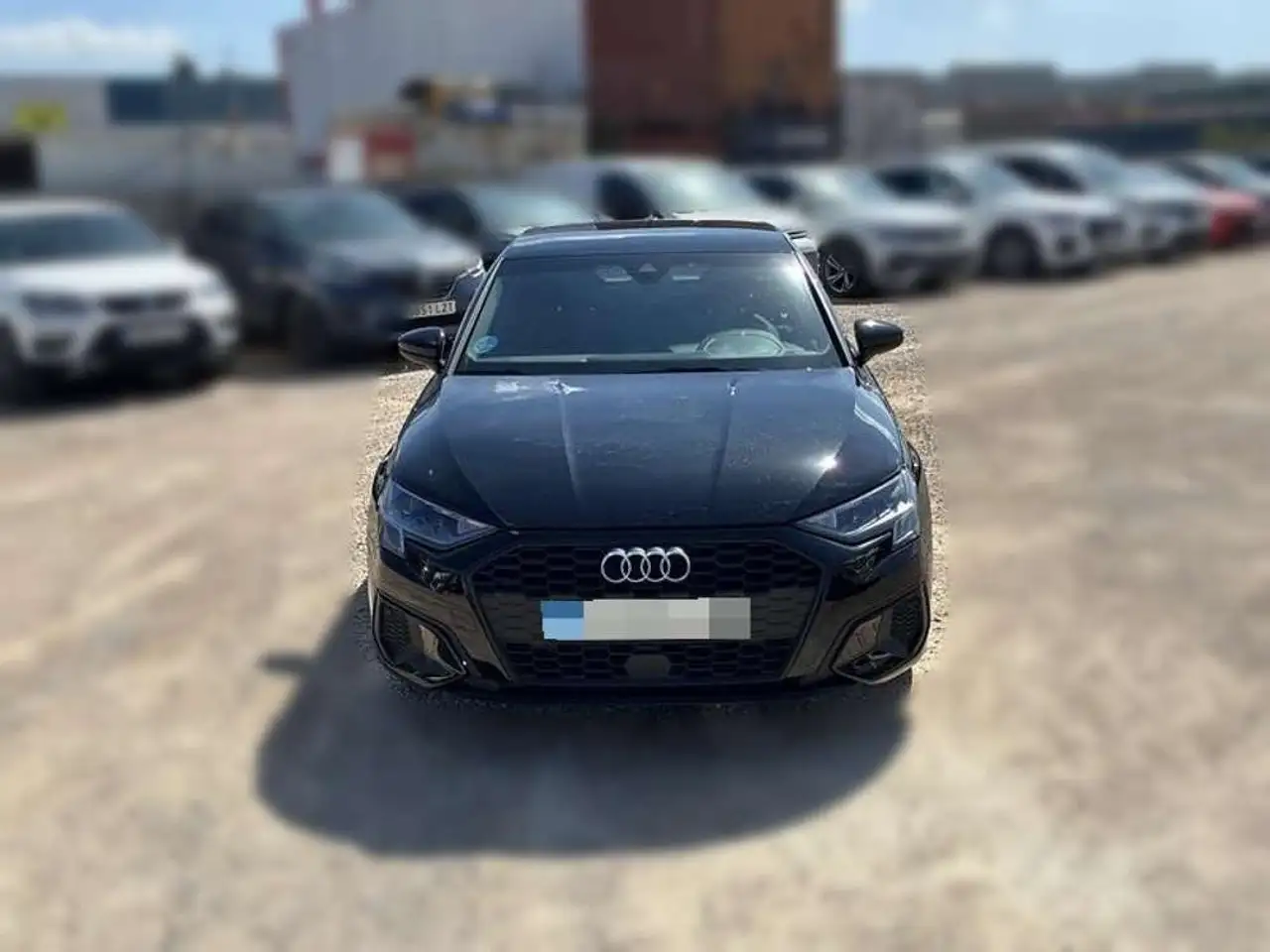 Audi A3 Sportback 30 TFSI Advanced — photo 1 of 15