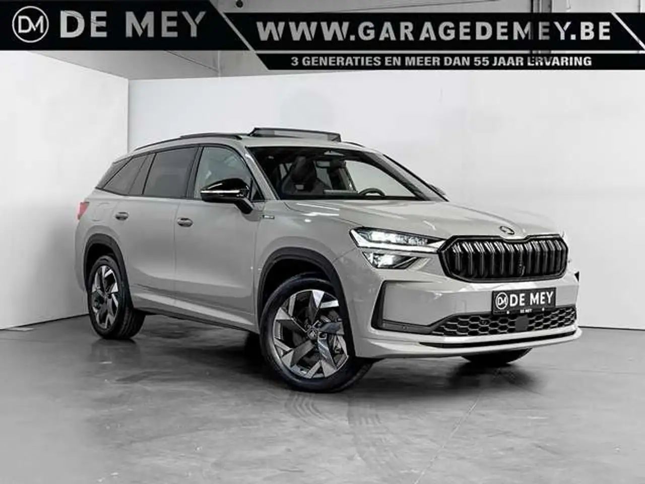 Skoda Kodiaq 1.5 TSI Sportline 7pl. DSG / 7 SEATS / Pano / Trekhaak / Carplay / Camera / Keyless — photo 1 of 35