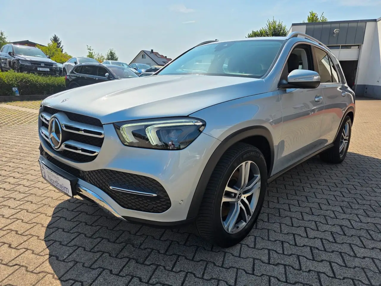 Mercedes-Benz GLE 300 d 4Matic Luftfederung/Leder/LED — photo 1 of 23