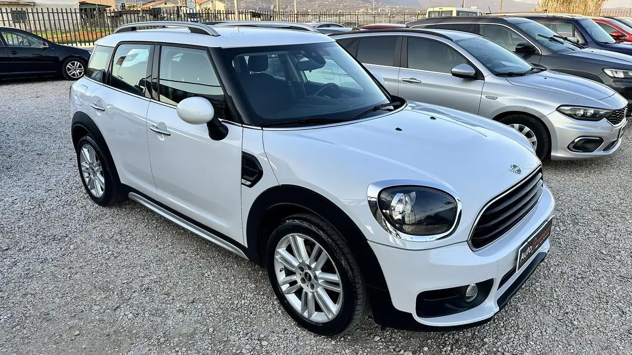 MINI Cooper D Countryman Mini Countryman 2.0 Cooper D Baker Street auto — photo 1 of 15