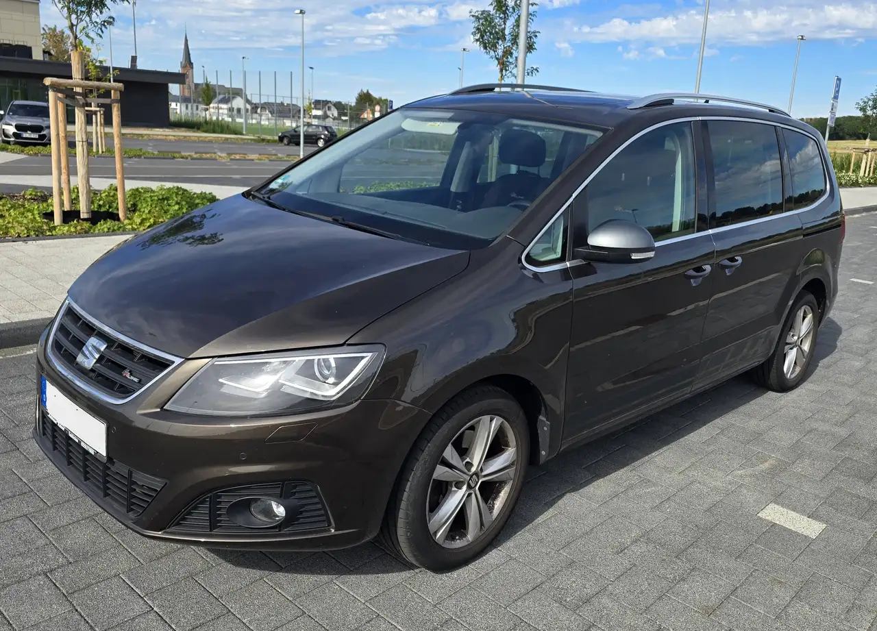 SEAT Alhambra Alhambra 2.0 TDI FR-Line — photo 1 of 15