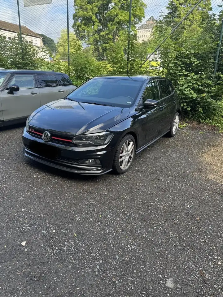 Volkswagen Polo GTI 2.0 TSI OPF DSG — photo 1 of 9