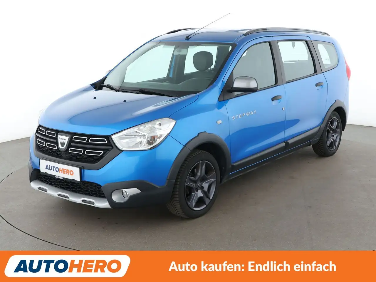 Dacia Lodgy 1.2 TCe Stepway Celebration *NAVI*TEMPO*PDC*KLIMA* — photo 1 of 26
