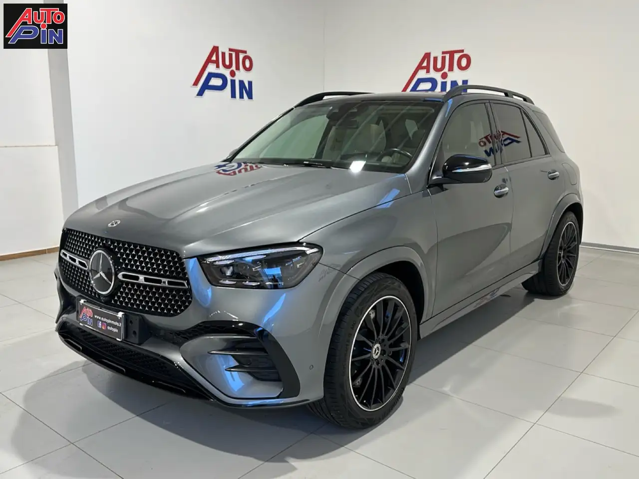 Mercedes-Benz GLE 350 GLE 350 de 4M Plug-in AMG Line Premium — photo 1 of 14