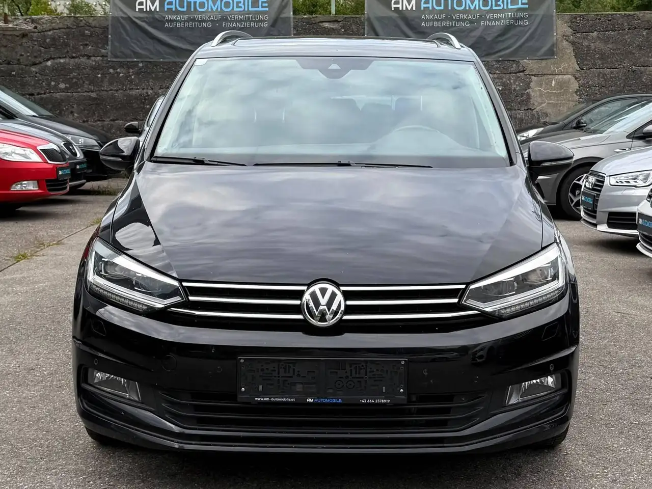 Volkswagen Touran Comfortline BMT/Start-Stop — photo 1 of 15