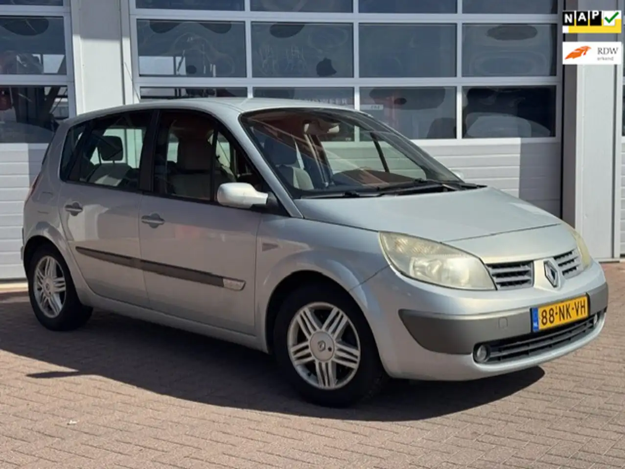 Renault Scenic 2.0-16V Privilège Luxe - Nieuwe apk - Cruise — photo 1 of 17