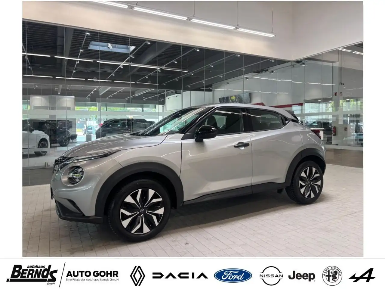 Nissan Juke 1.0 DIG-T DCT Acenta AUTOMATIK SITZHZG. KLIMAAUT. — photo 1 of 40