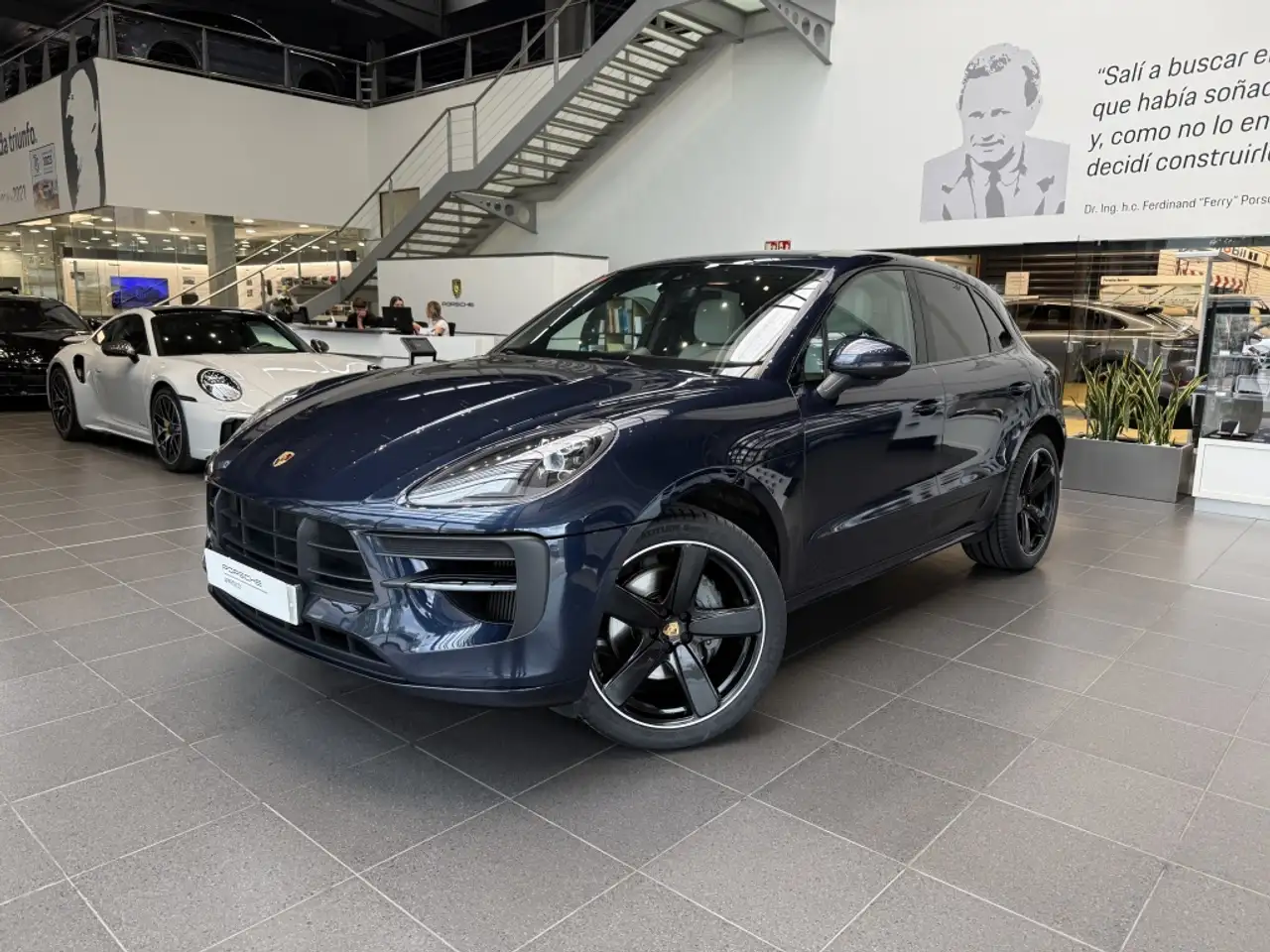 Porsche Macan S Aut. — photo 1 of 15