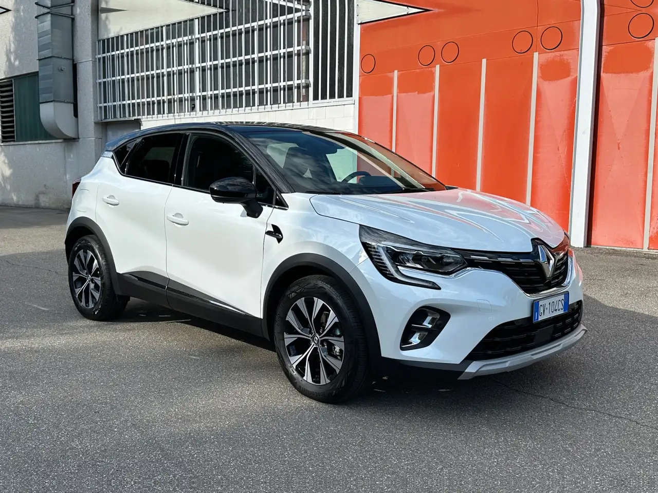 Renault Captur II - Captur 1.0 tce Techno Gpl 100cv — photo 1 of 15