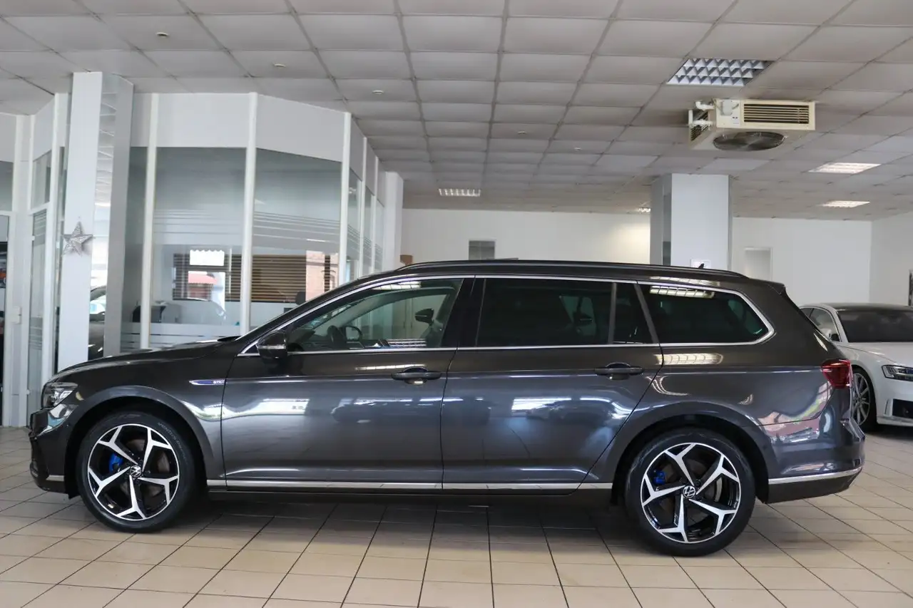 2022 Volkswagen Passat Variant Passat GTE AHK 360° HUD Pano Matrix Virtual 97%, photograph 9