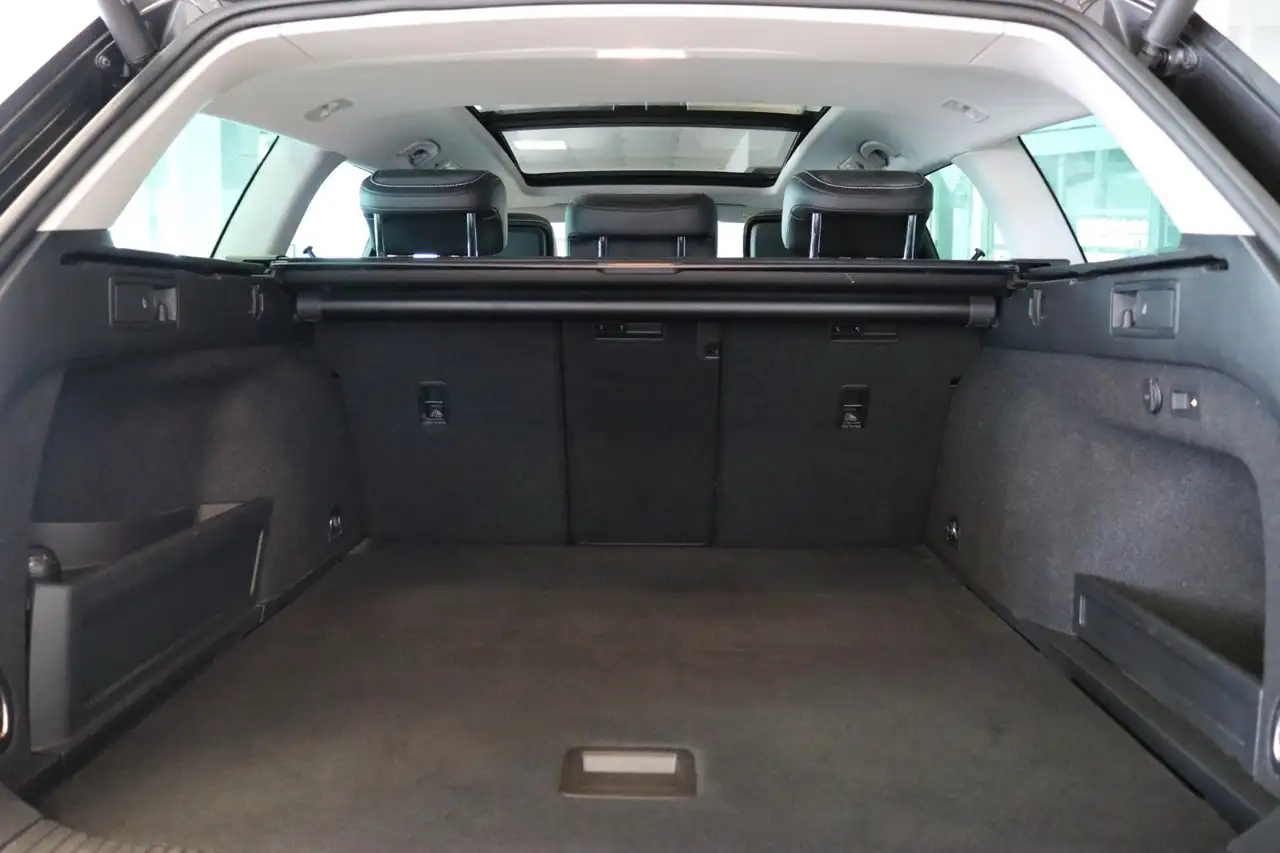 2022 Volkswagen Passat Variant Passat GTE AHK 360° HUD Pano Matrix Virtual 97%, photograph 7