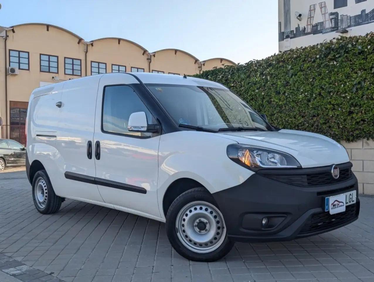 Fiat Dobló Cargo 1.4 T-Jet GNC Base Maxi — photo 1 of 22
