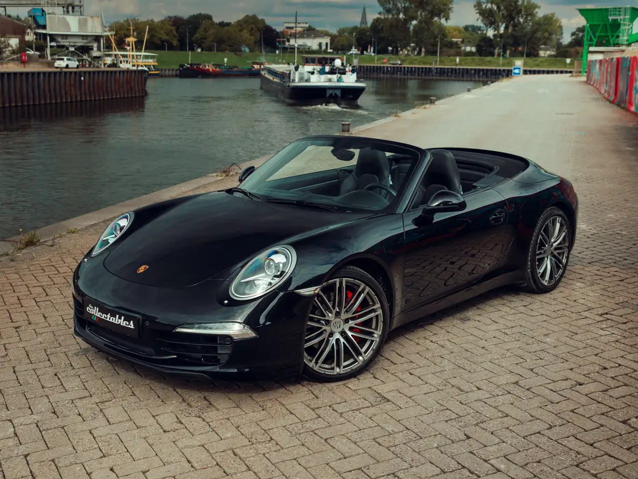 Porsche 991 Cabrio 3.8 Carrera S — photo 1 of 15