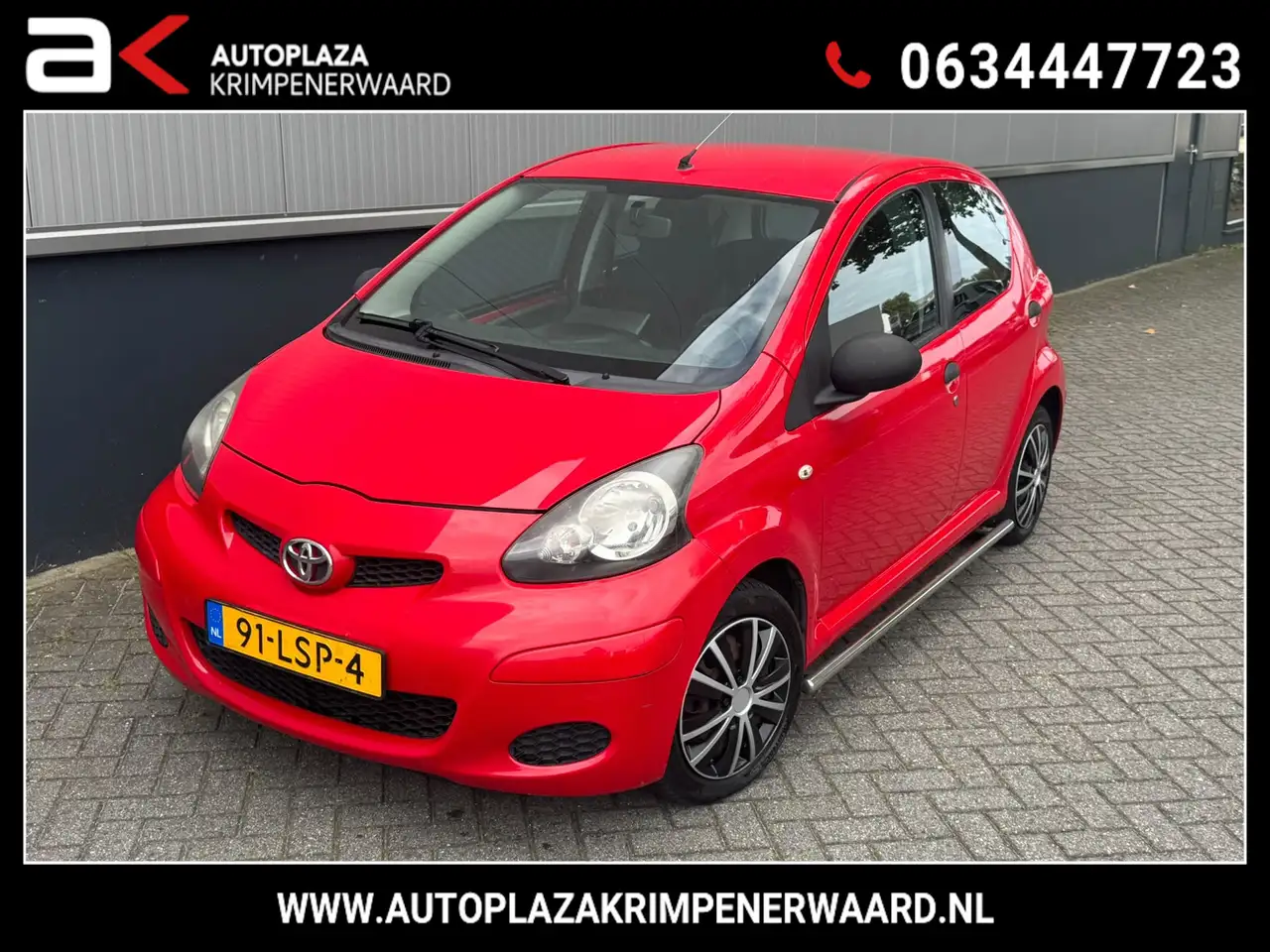 Toyota Aygo 1.0-12V Access nieuwe apk , carplay — photo 1 of 16