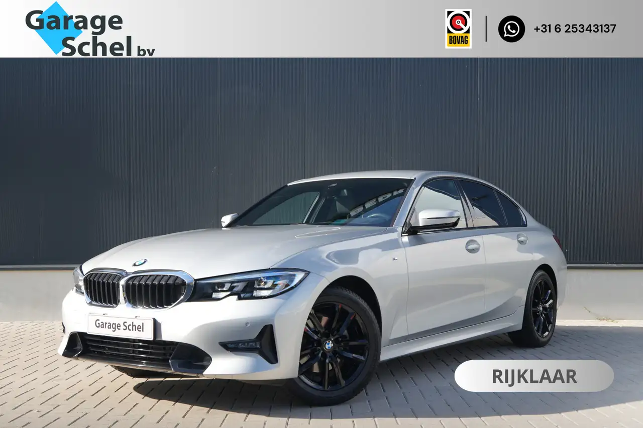 BMW 320 3-serie 320i Executive Edition - Stoelverwarming - — photo 1 of 40