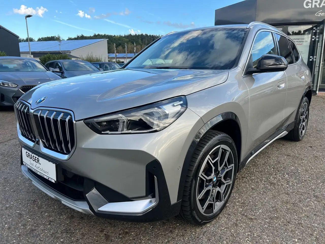 BMW X1 xDrive23d xLine Head-Up 360° LED Navi — photo 1 of 40