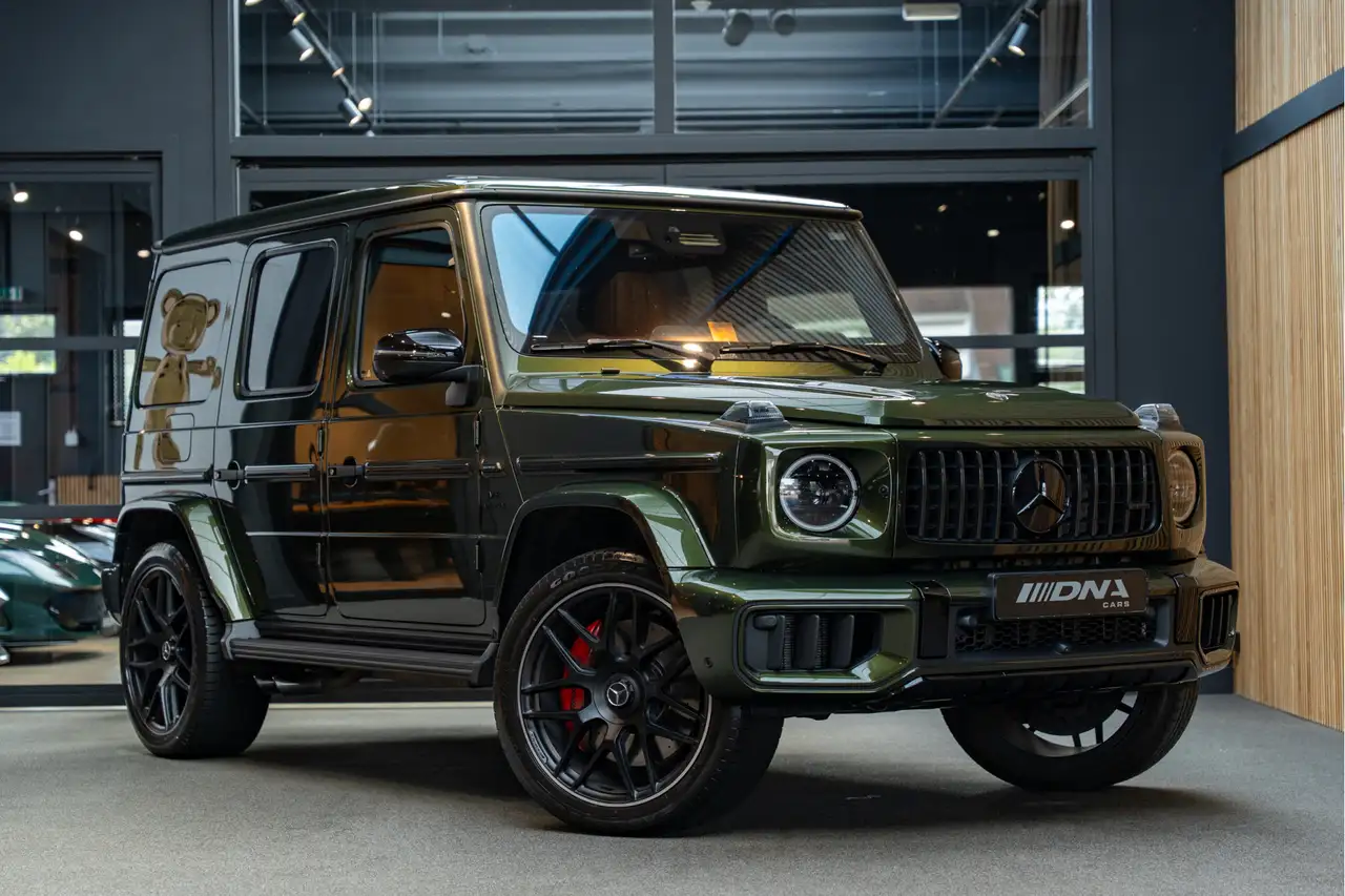 Mercedes-Benz G 63 AMG G63 Burmester Manufaktur Massage G63 Designo — photo 1 of 40