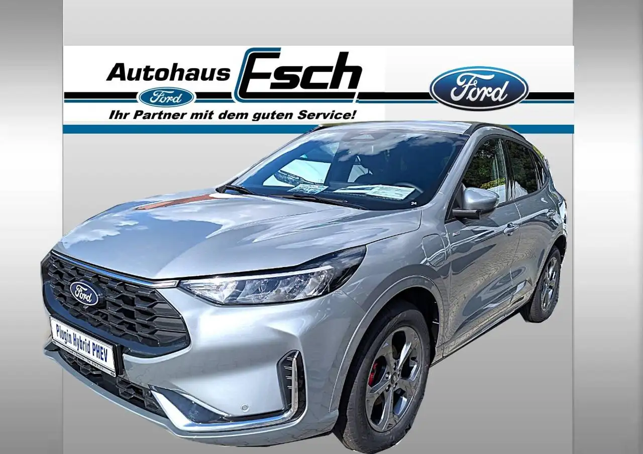 Ford Kuga Plug-In Hybrid ST-Line X — photo 1 of 28