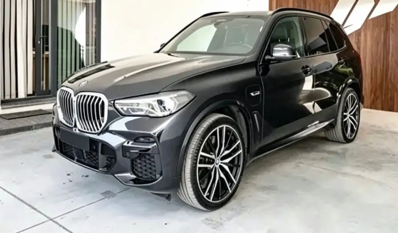 BMW X5 G05 xDrive45e 394 ch BVA8 M Sport — photo 1 of 13