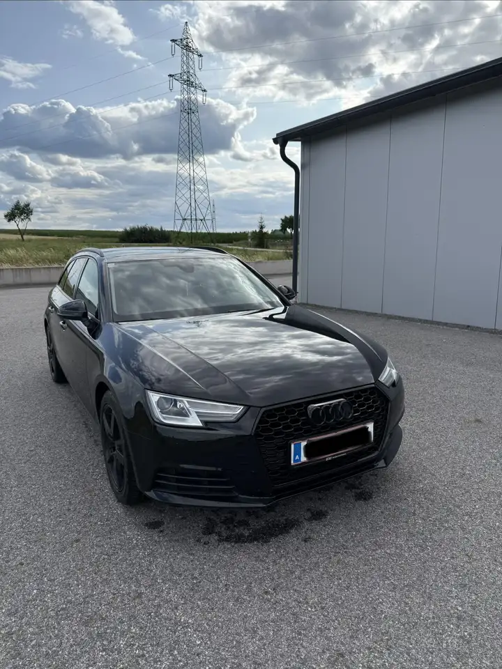 Audi A4 Avant 2,0 TDI S-tronic — photo 1 of 17