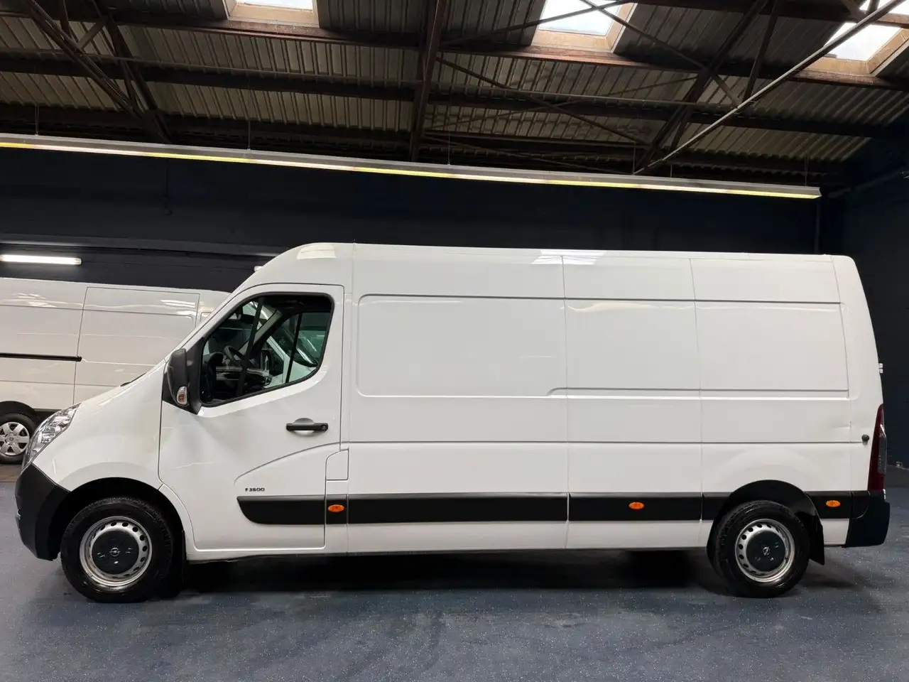 Opel Movano Kasten L3H2 Klima Tempomat R-CAM 1.Hand — photo 1 of 24