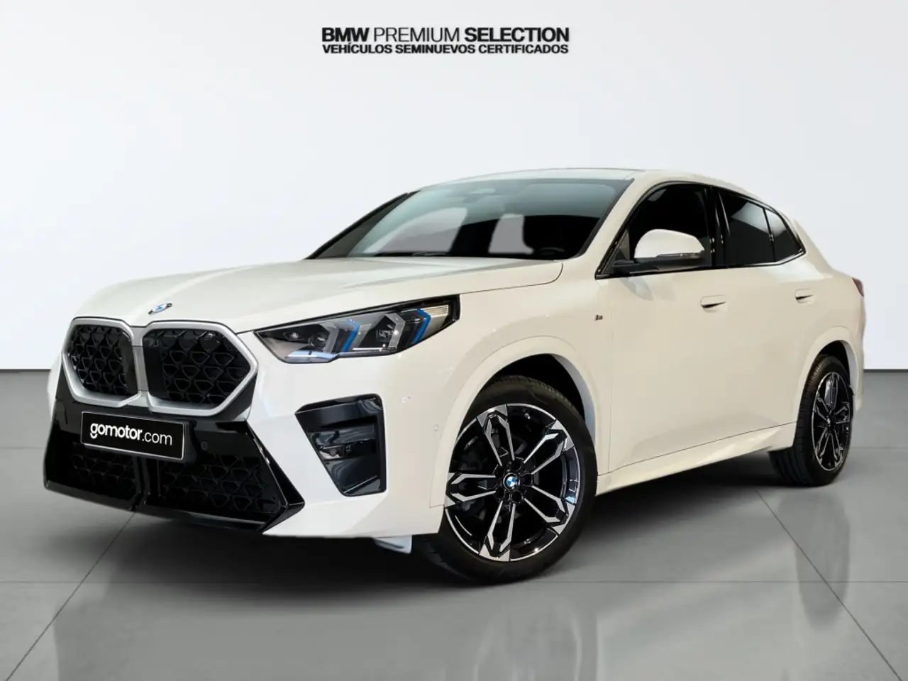 BMW X2 sDrive 18dA — photo 1 of 15