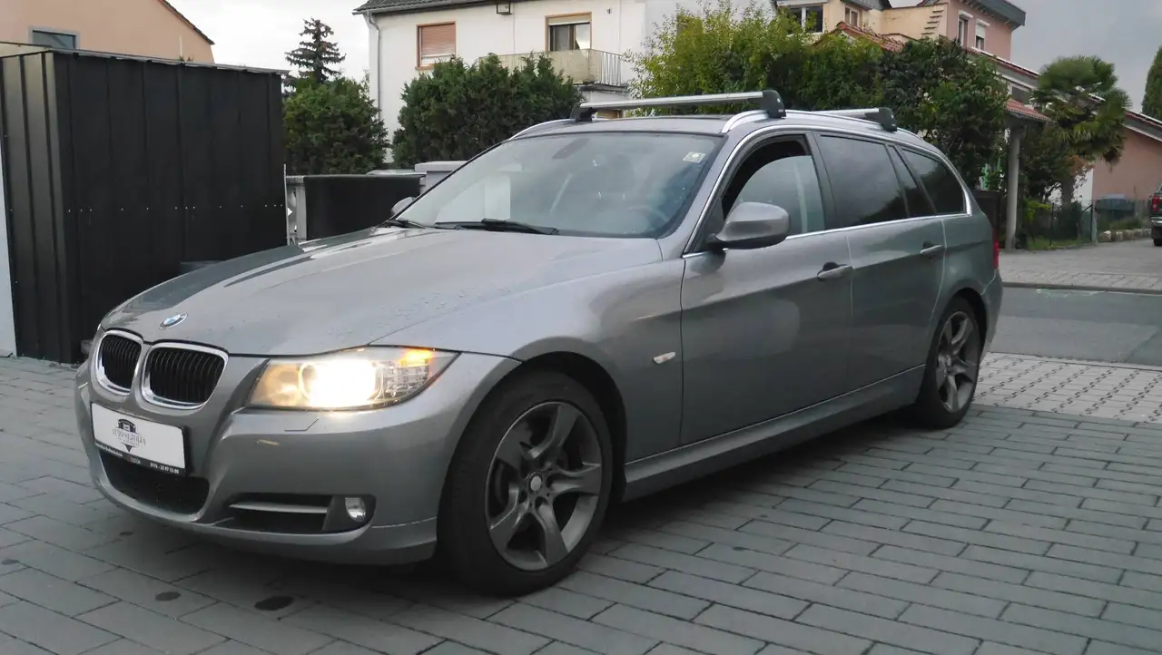BMW 325 325 d E91 Touring Edition Exclusive Xenon Navi Leder AHK Panorama Glas Schiebedach PDC TÜV 01/27 Euro5 6-Gang-Schalt — photo 1 of 14