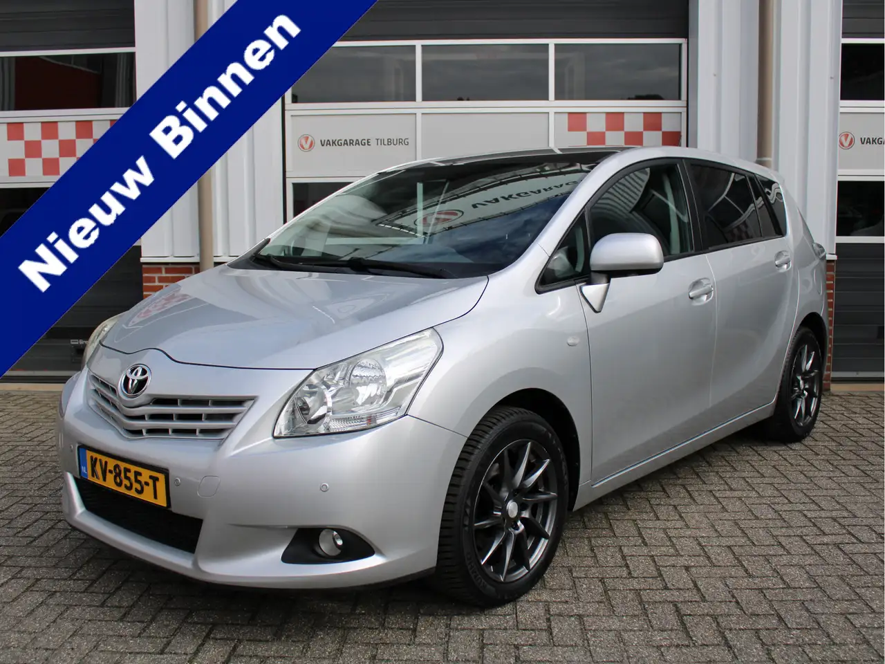 Toyota Verso 1.8 VVT-i Edition 7-pers. Climate/PDC/Pano/Cruise/ — photo 1 of 40