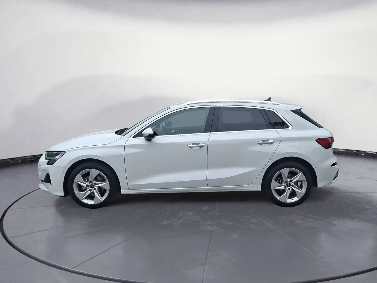 Audi A3 35 TFSI Sportback advanced, gültig ab dem 11.09.20 — photo 1 of 11