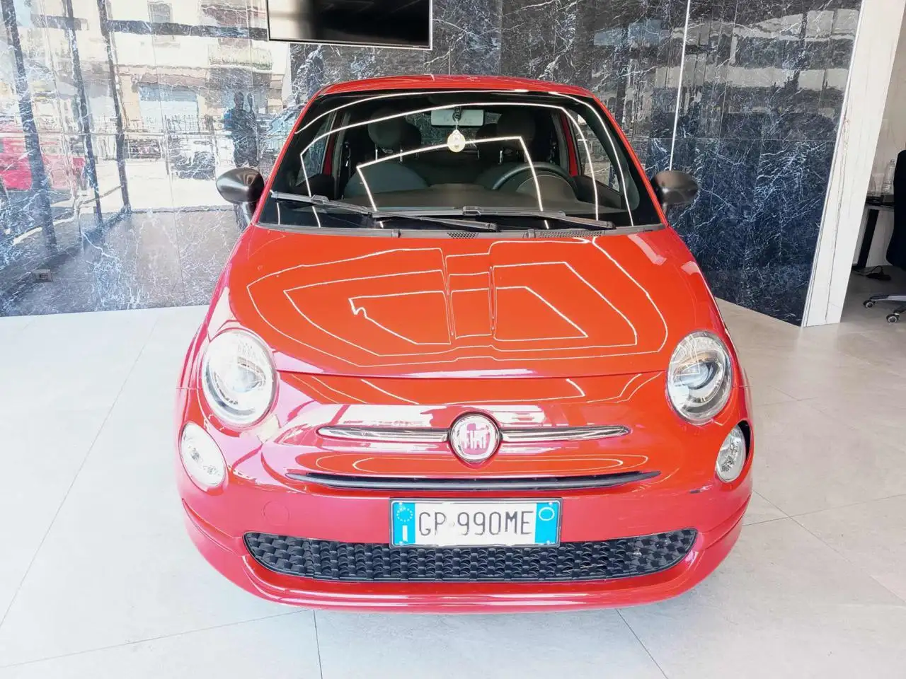 Fiat 500 1.0 Hybrid Red — photo 1 of 15
