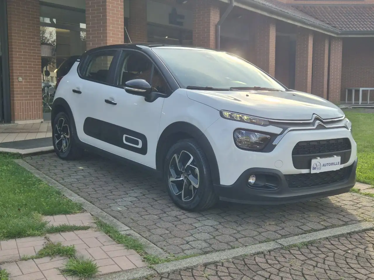 Citroen C3 1.2 puretech Shine s&s 83cv neopatentati my20 *PROMO* — photo 1 of 16