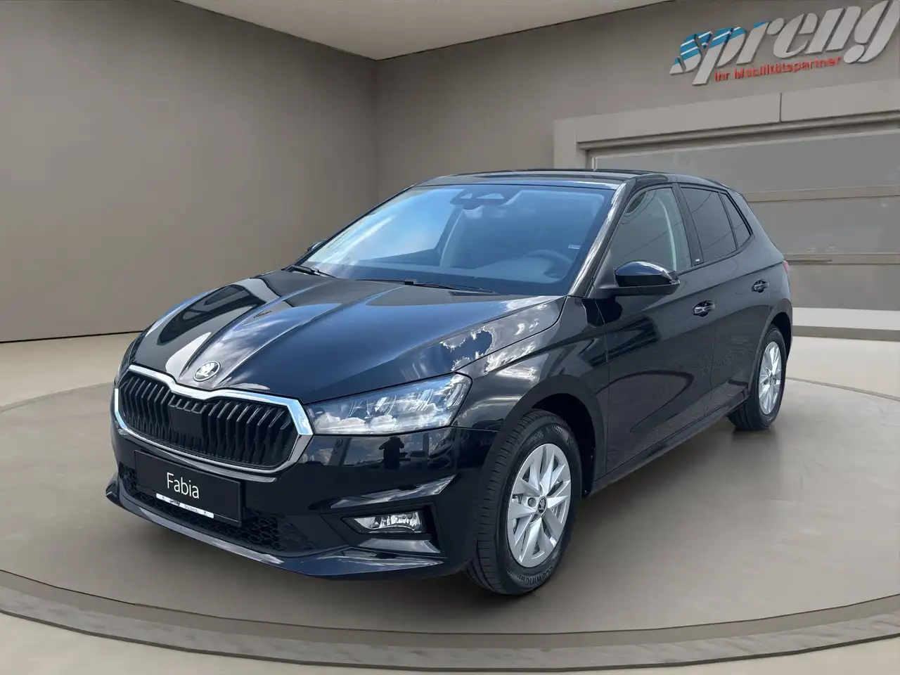 Skoda Fabia Essence 95 PS nur €16.999,- Monatlich € 144,- — photo 1 of 21