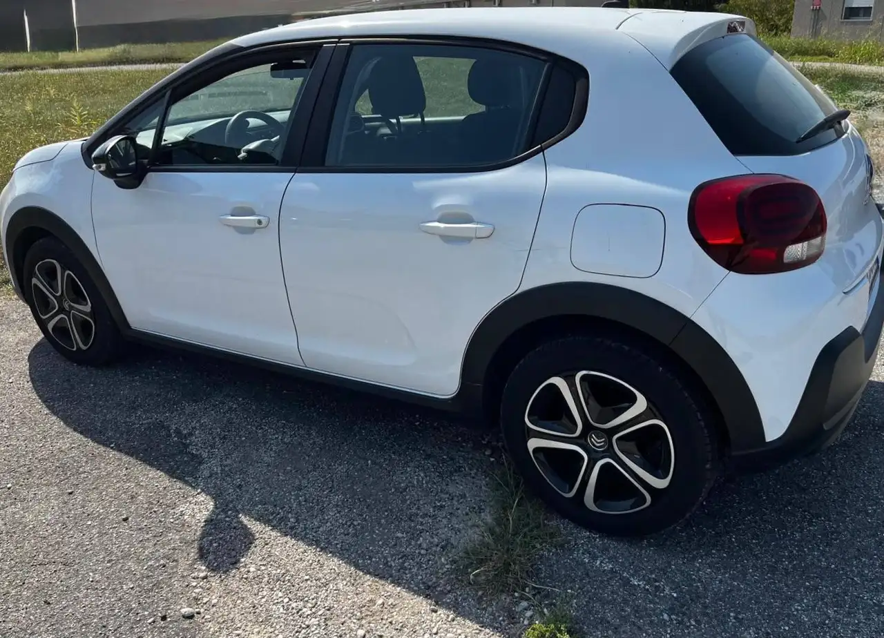 Citroen C3 C3 III 2017 1.6 bluehdi Feel s — photo 1 of 9