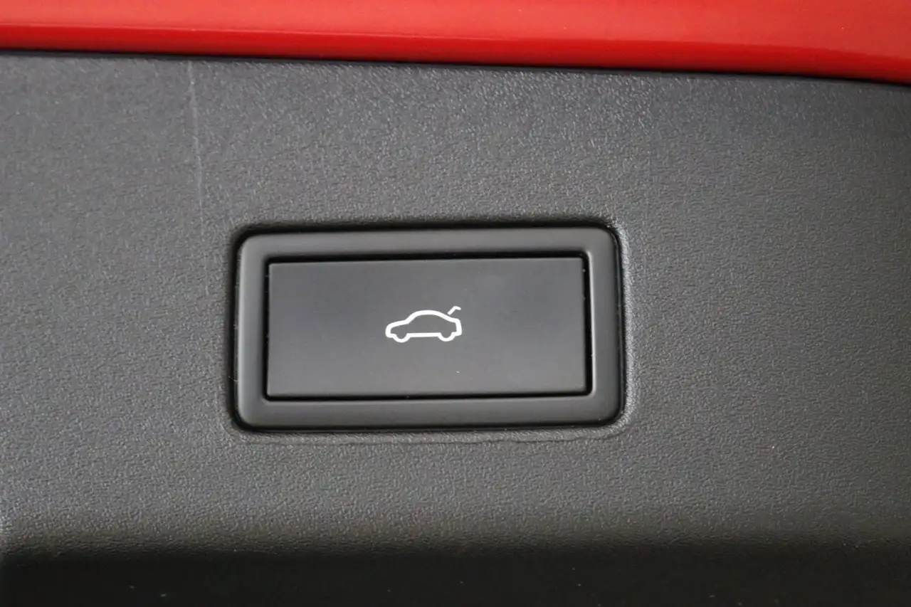 2022 Volkswagen ID.4 GTX 220 kW 4M Memory STHZ Pano HUD 360°, photograph 7
