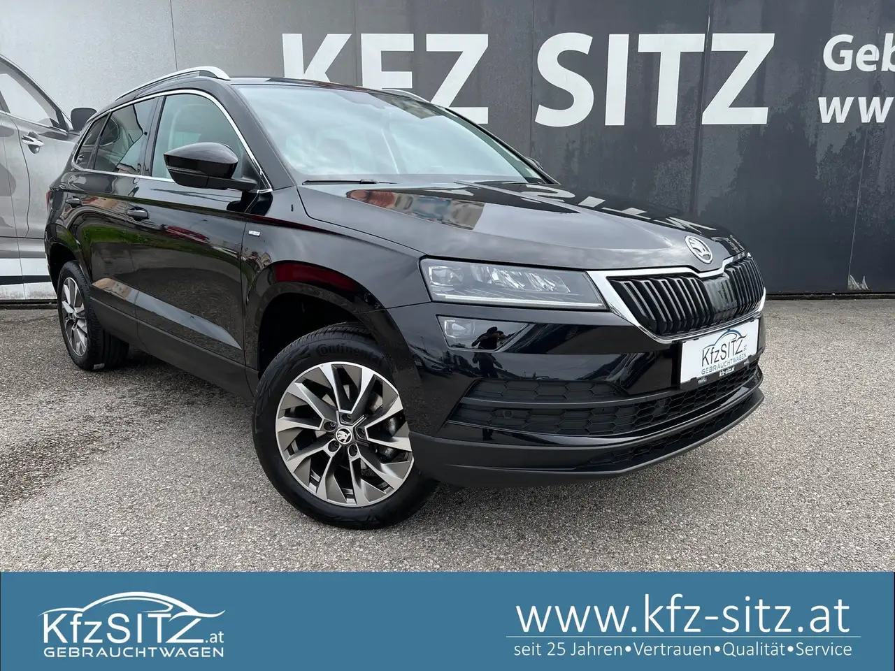 Skoda Karoq 1,0 TSI Clever| AHK*LED — photo 1 of 40