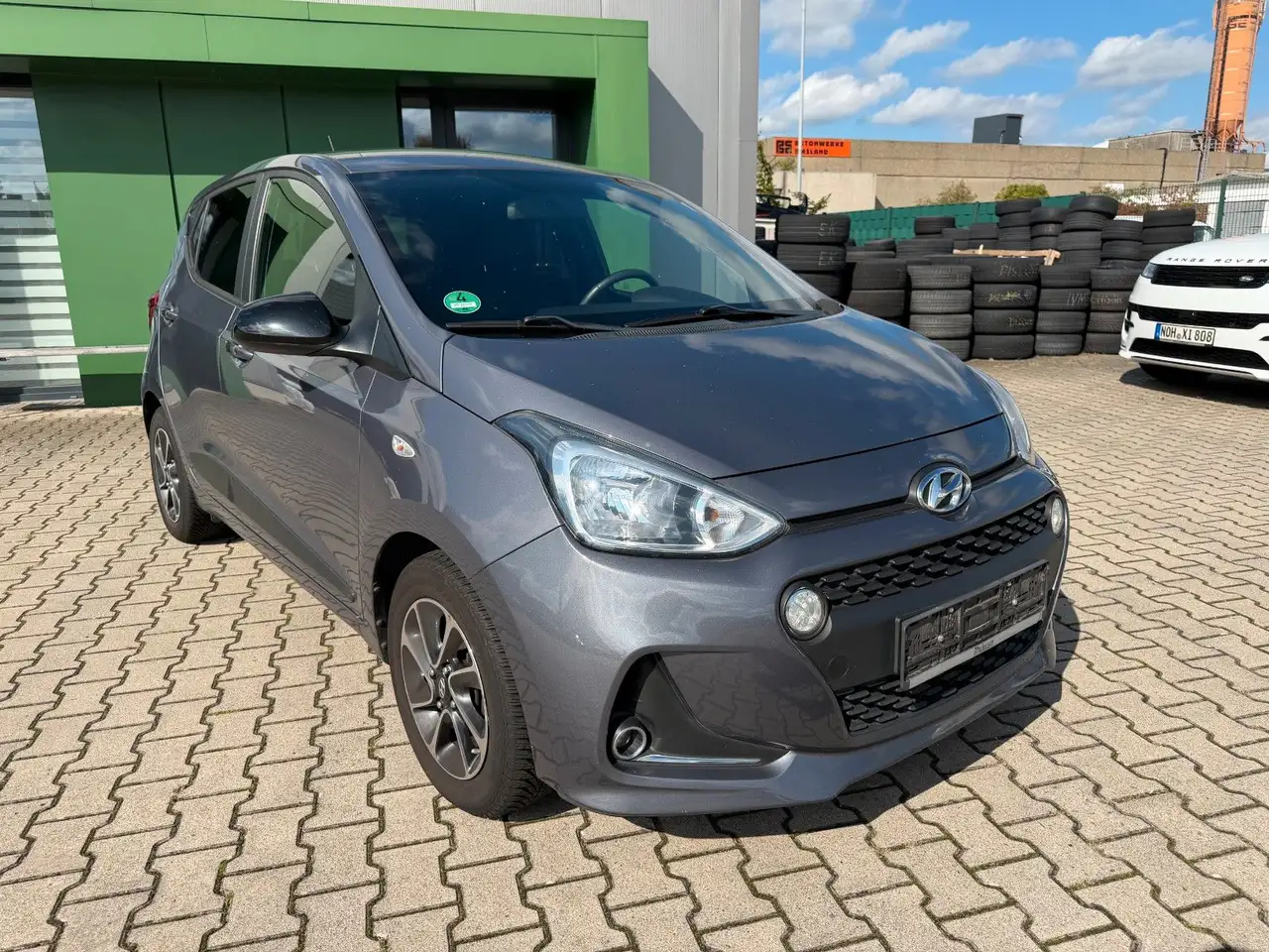 Hyundai i10 Passion*Klima*Tempomat*Alufelgen*Sitzheizung — photo 1 of 17