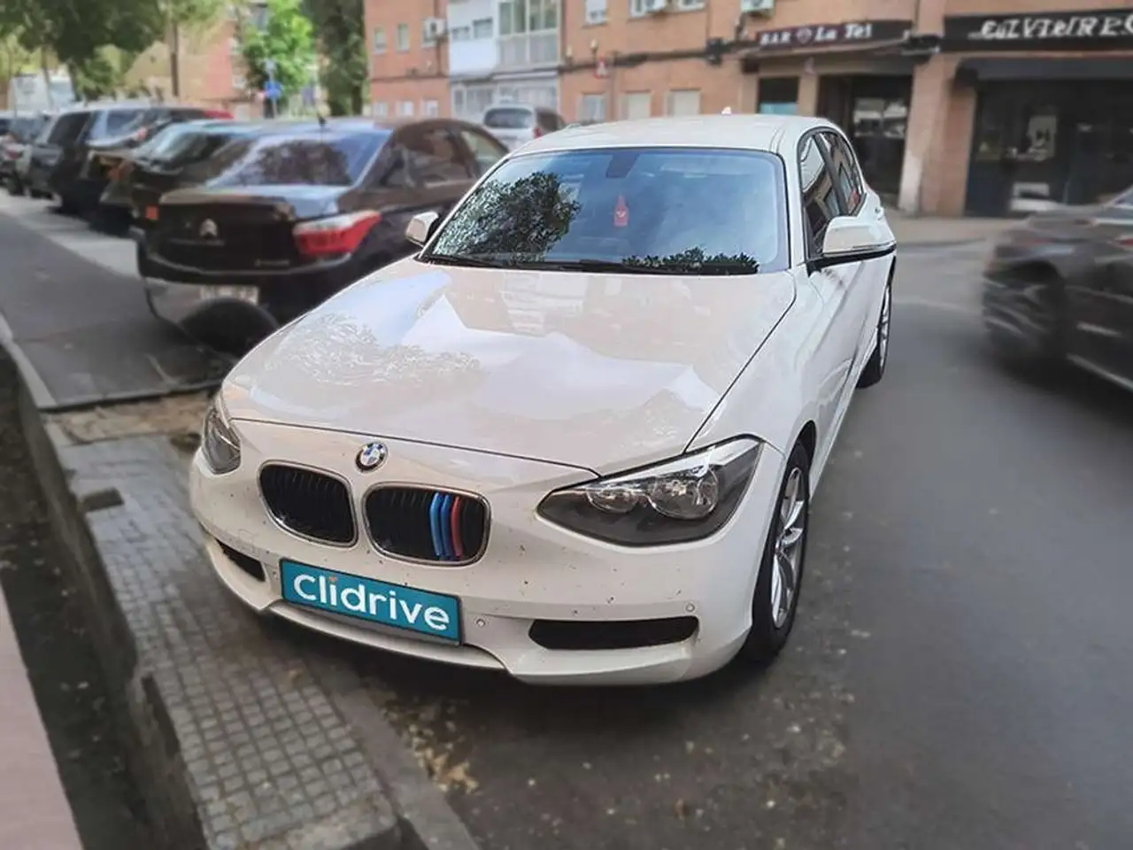 BMW 116 116d EfficientDynamics — photo 1 of 10