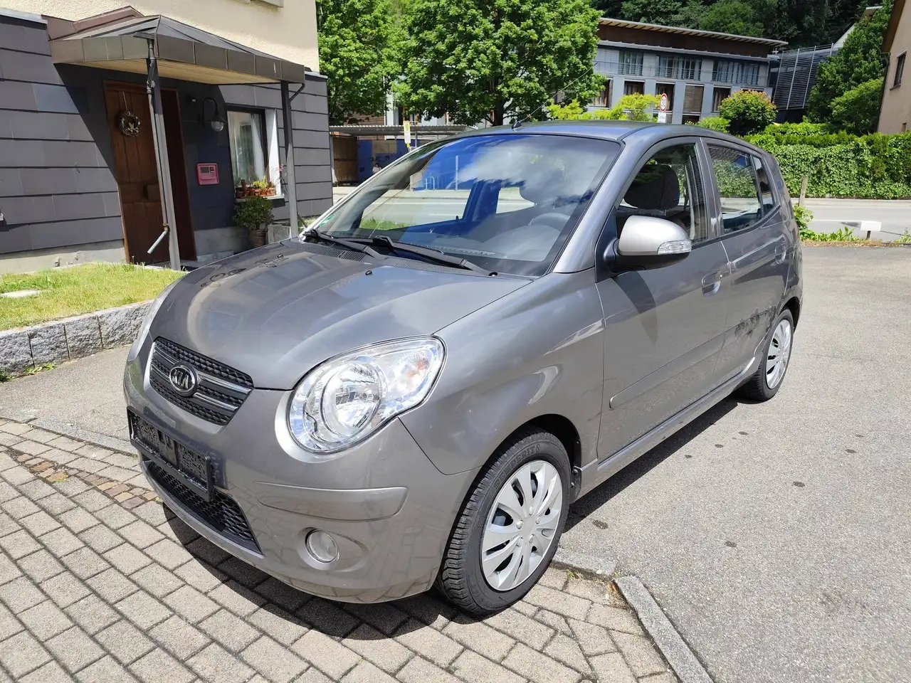 Kia Picanto 1.1 Cool TüV Neu — photo 1 of 14