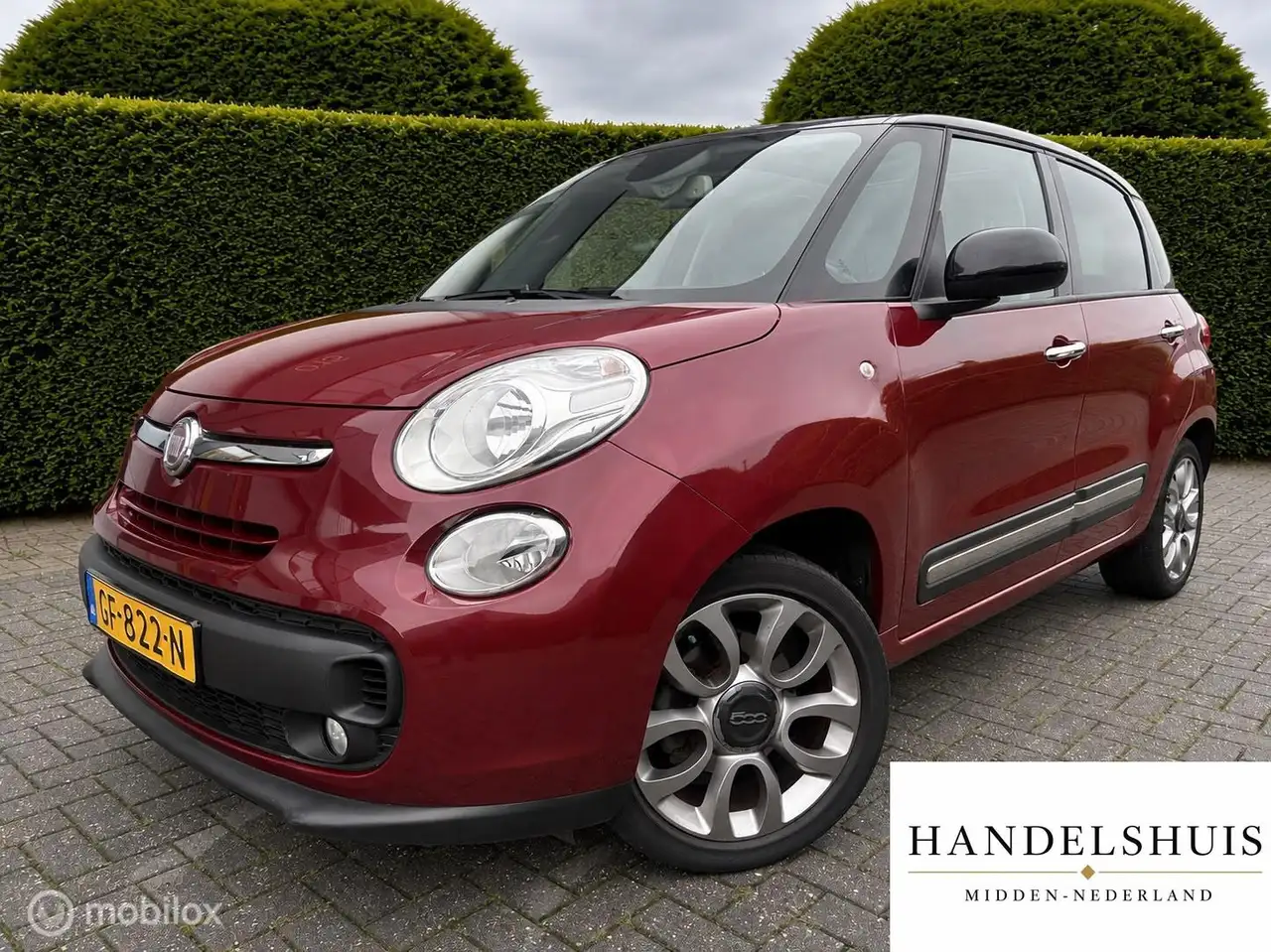 Fiat 500L 0.9 AircoCruiseParkeersensorNaviPanoramaBluetooth — photo 1 of 18